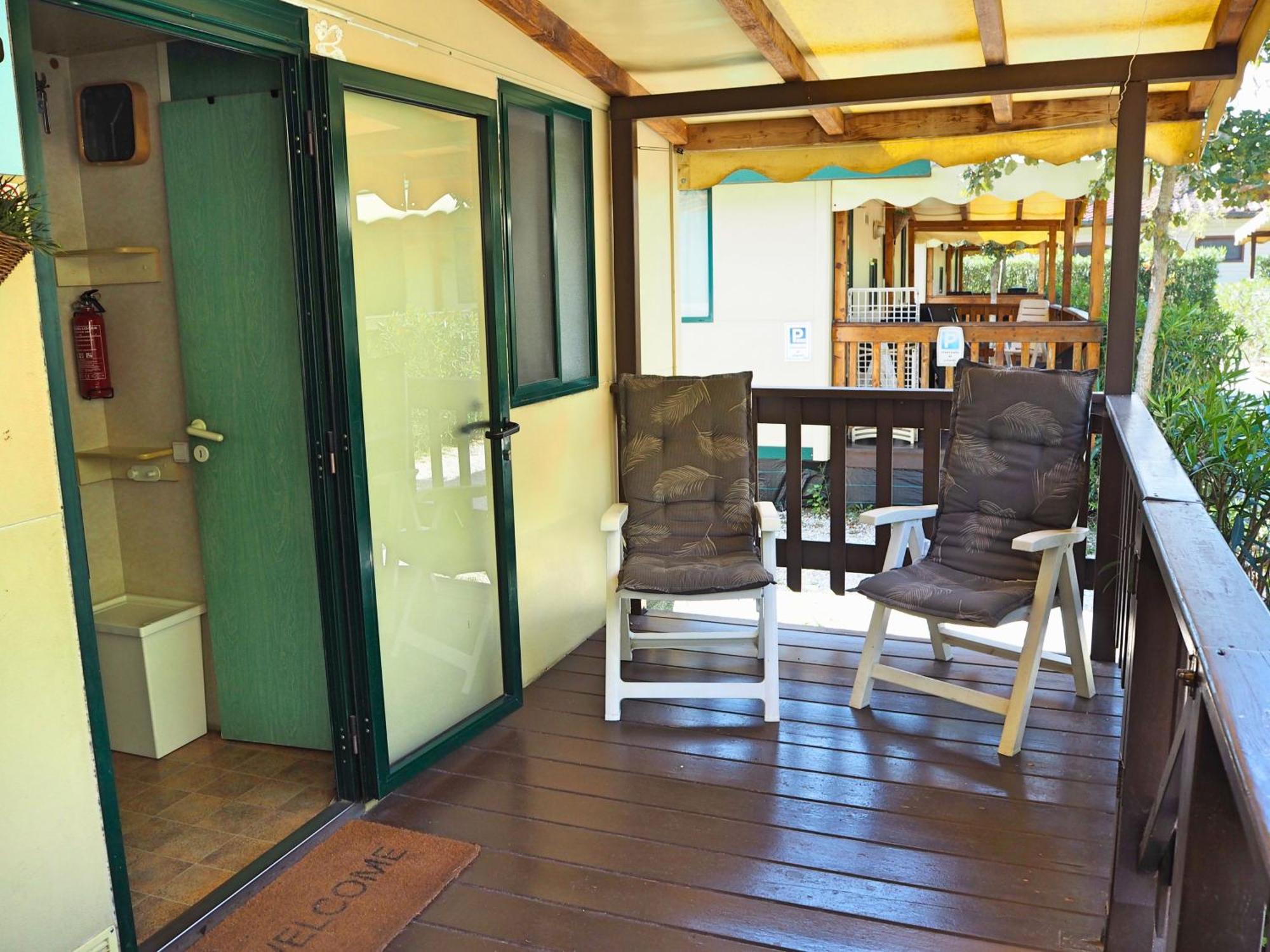 Comfortabele Familie Chalets Met Veranda Incl Airco Dichtbij Zee! Viareggio Exterior foto